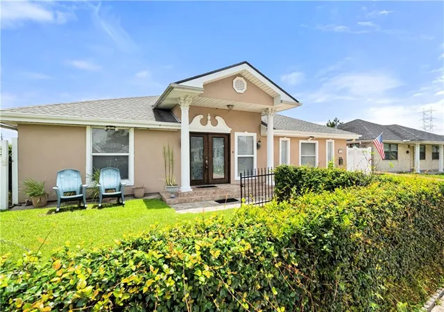 Photo 2 of Single family home for sale at 1713 Vegas Dr, Metairie, LA 70003 | MLS# 2568314 | Listing updated on 2026-07-20