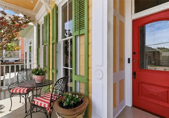 Homes for sale in New Orleans, LA | 3642 Constance St, New Orleans, LA 70115 | MLS# 2566927