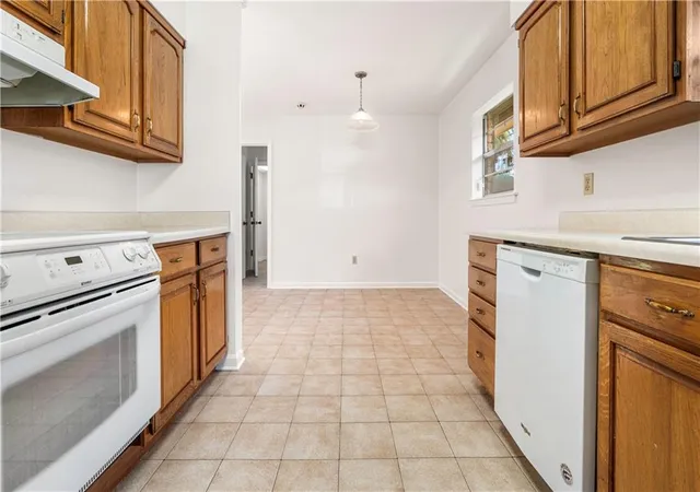 Homes for sale in Metairie, LA | 1525 Pasadena Ave, Metairie, LA 70001 | MLS# 2568368