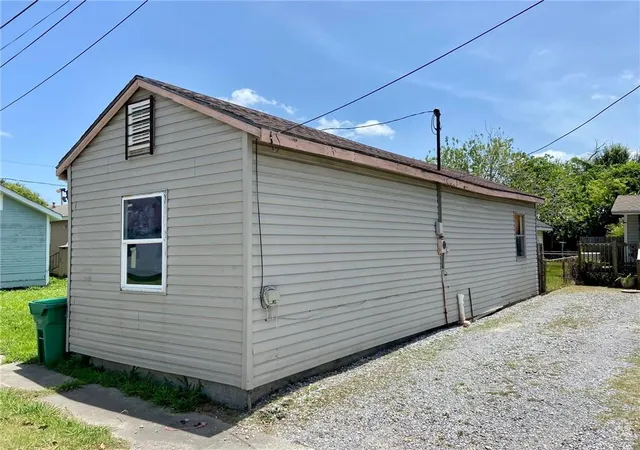 3rd image of 2012 Elm St, Harvey, LA 70058 | MLS# 2568388