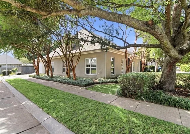 Photo 3 of Single family home for sale at 612 Hesper Ave, Metairie, LA 70005 | MLS# 2568365 | Listing updated on 2026-08-29