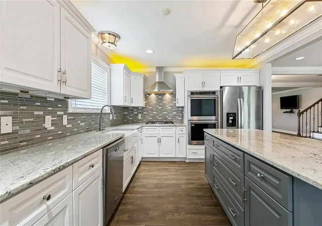 Photo 4 of Single family home for sale at 4441 Perkins St, Metairie, LA 70001 | MLS# 2567283 | Listing updated on 2026-08-29