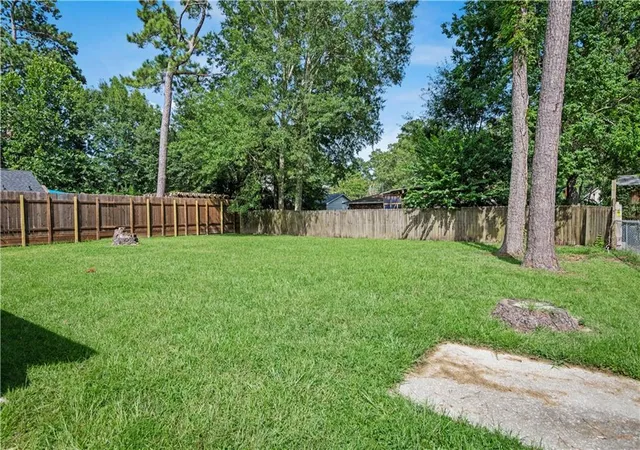 2nd image of 220 Chestnut St, Mandeville, LA 70471 | MLS# 2567568