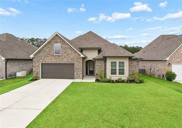1st image of 3101 Estelle Ct, Covington, LA 70435 | MLS# 2568434