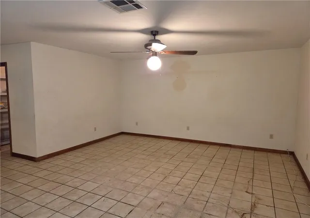 3rd image of 67 Marie Dr, Gretna, LA 70053 | MLS# 2568462