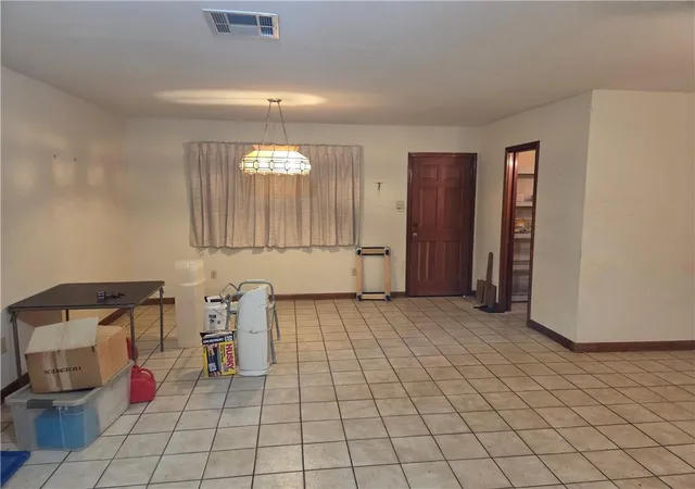 4th image of 67 Marie Dr, Gretna, LA 70053 | MLS# 2568462