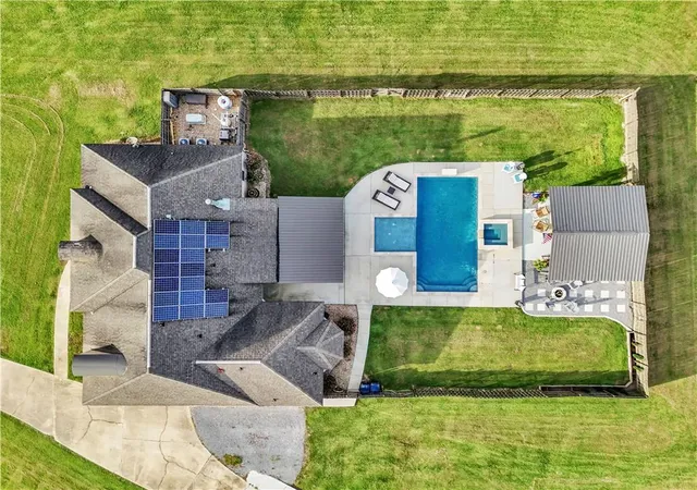 2nd image of 117 Highland Crest Dr, Covington, LA 70435 | MLS# 2568290