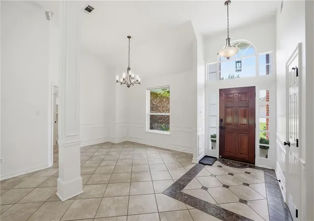 4th image of 215 Chestnut Oak Dr, Mandeville, LA 70448 | MLS# 2568373