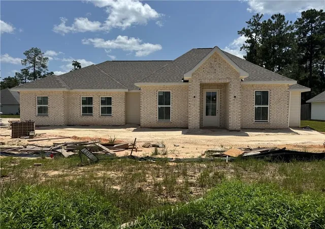 1st image of 20050 Kenny Ln, Covington, LA 70435 | MLS# 2568458