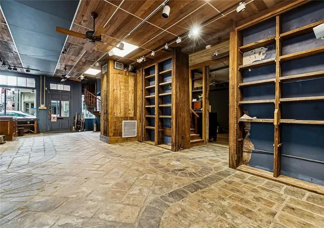 5th image of 241 Chartres St, New Orleans, LA 70130 | MLS# 2568535