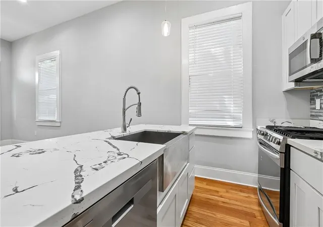 5th image of 1027 Madison St, Gretna, LA 70053 | MLS# 2568549