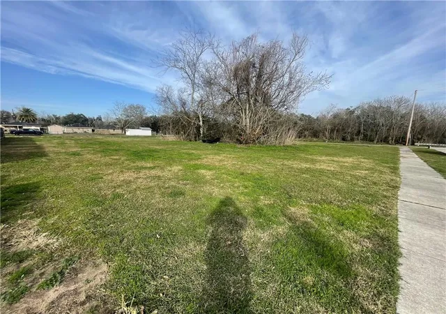 10th image of 2912 Riverbend Dr, Violet, LA 70092 | MLS# 2568565