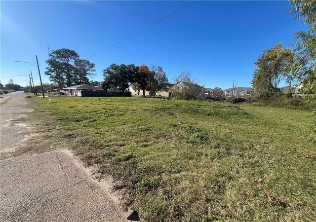 2nd image of Rouyer St, Gretna, LA 70056 | MLS# 2568582