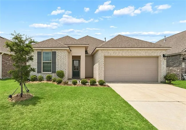 Photo 1 of Single family home for sale at 5129 Clarkston Grv Dr, Slidell, LA 70461 | MLS# 2568293 | Listing updated on 2026-09-25