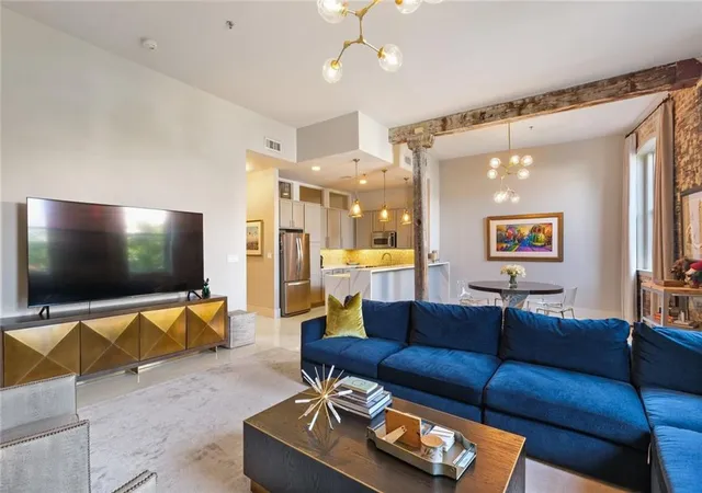 3rd image of 840 Tchoupitoulas St #221, New Orleans, LA 70130 | MLS# 2568568