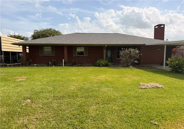 Photo 2 of Single family home for sale at 105 Kappa St, Belle Chasse, LA 70037 | MLS# 2565770 | Listing updated on 2026-07-22
