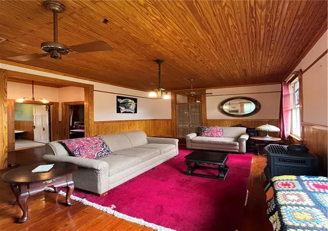 4th image of 503 Morgan St, Madisonville, LA 70447 | MLS# 2561292