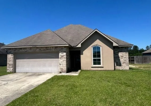 Photo 1 of Single family home for sale at 25613 Palmwood Ct, Denham Springs, LA 70726 | MLS# 2568738 | Listing updated on 2026-07-21