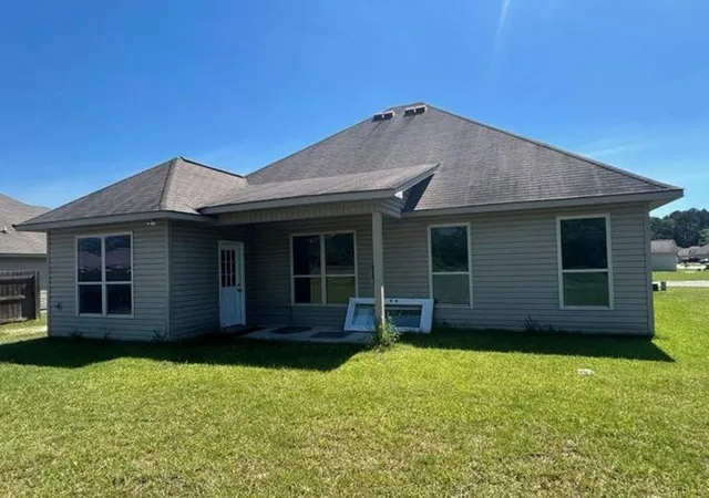 Photo 3 of Single family home for sale at 25613 Palmwood Ct, Denham Springs, LA 70726 | MLS# 2568738 | Listing updated on 2026-07-21