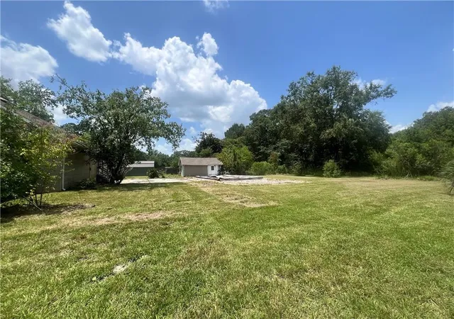 Photo 18 of Single family home for sale at 20053 Esterbrook Rd, Ponchatoula, LA 70454 | MLS# 2567699 | Listing updated on 2026-08-04