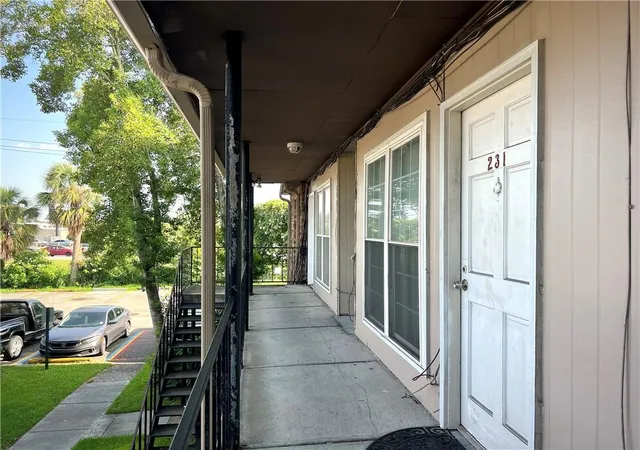 Homes for sale in Metairie, LA | 6320 Riverside Dr #231, Metairie, LA 70003 | MLS# 2568822