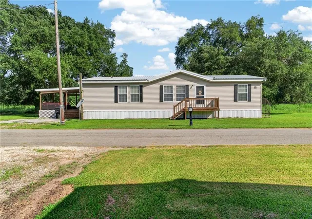 Photo 1 of Single family home for sale at 174 Pelas Hyman Ln, Buras, LA 70041 | MLS# 2565792 | Listing updated on 2026-07-22