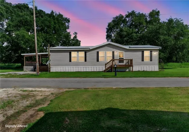 Photo 2 of Single family home for sale at 174 Pelas Hyman Ln, Buras, LA 70041 | MLS# 2565792 | Listing updated on 2026-07-22