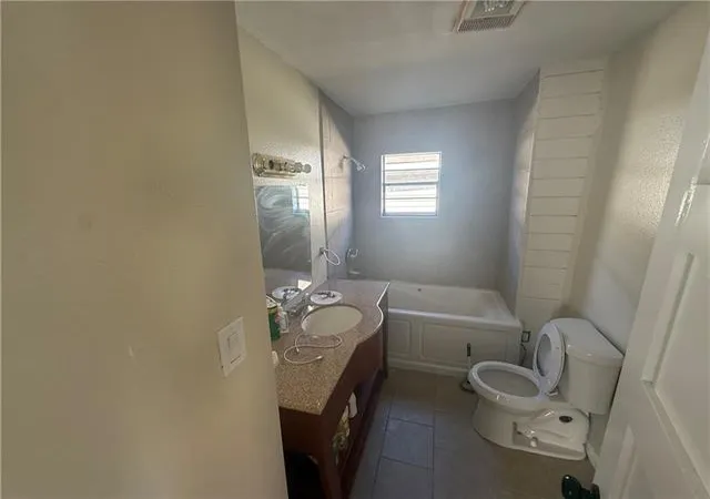3rd image of 2006 Clouet St, New Orleans, LA 70117 | MLS# 2568857