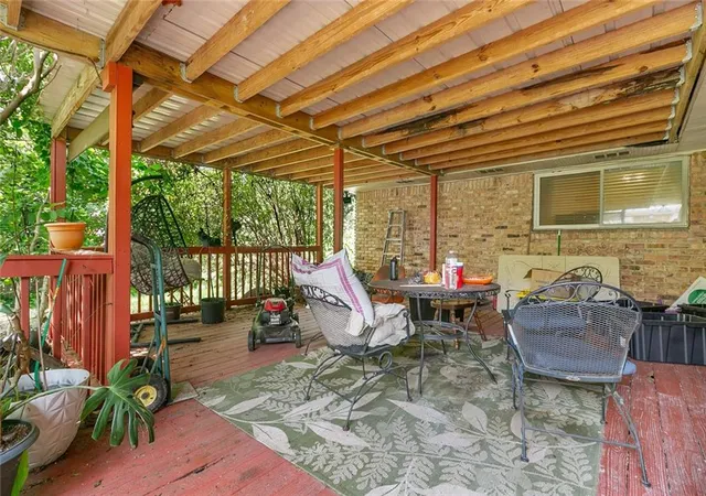 Homes for sale in Metairie, LA | 6613 Ithaca St, Metairie, LA 70003 | MLS# 2568764