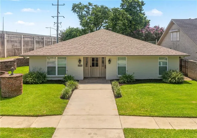 1st image of 5679 Bellaire Dr, New Orleans, LA 70124 | MLS# 2567753