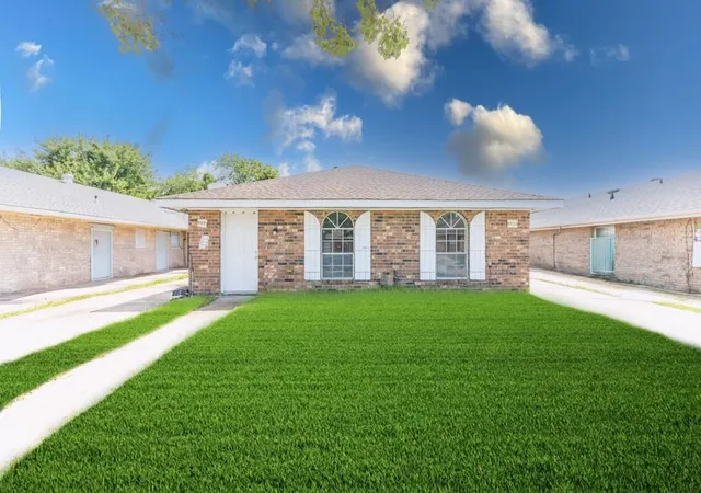1st image of 8021 23 Arcadia Ln, New Orleans, LA 70128 | MLS# 2568940