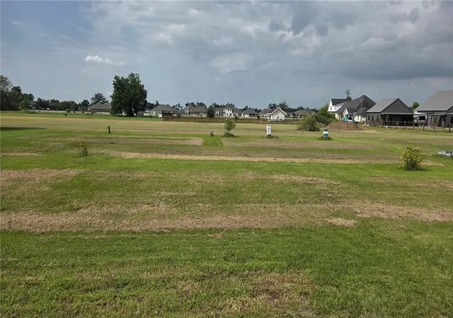 Homes for sale in Waggaman, LA | 9523 River Rd, Waggaman, LA 70094 | MLS# 2568801