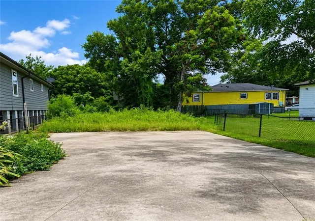 Photo 1 of Land for sale at 9126 Fig St, New Orleans, LA 70118 | MLS# 2568955 | Listing updated on 2026-07-22