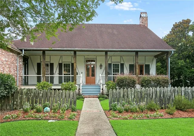 1st image of 196 Forest Oaks Dr, New Orleans, LA 70131 | MLS# 2568737