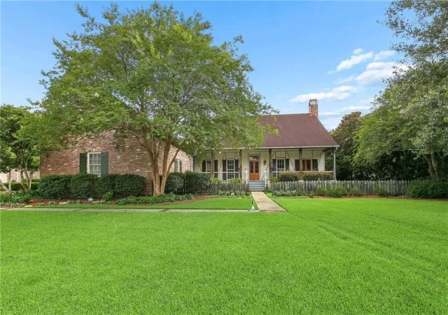 3rd image of 196 Forest Oaks Dr, New Orleans, LA 70131 | MLS# 2568737