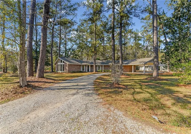 1st image of 2211 S America St, Covington, LA 70433 | MLS# 2568973