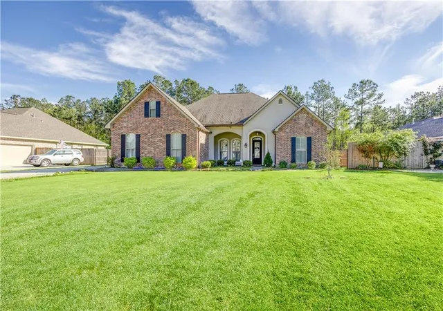 1st image of 724 Perrilloux Trace Ave, Madisonville, LA 70447 | MLS# 2569015