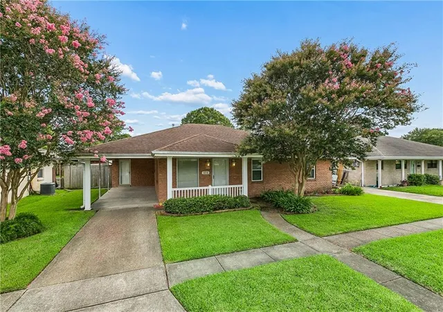 2nd image of 404 W Prosper St, Chalmette, LA 70043 | MLS# 2568410