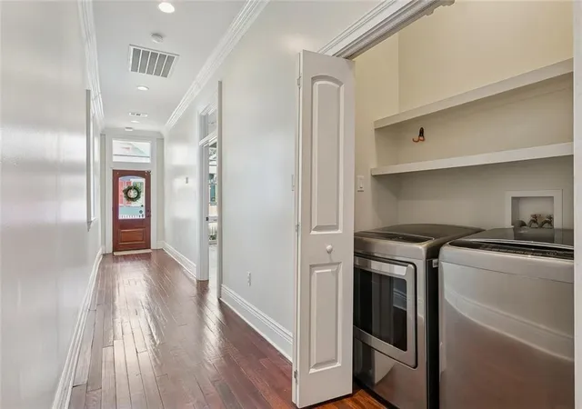 3rd image of 3141 Laurel St, New Orleans, LA 70115 | MLS# 2568879