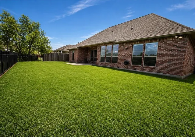 Photo 19 of Single family home for sale at 8415 Quiet Crk Dr, Denham Springs, LA 70726 | MLS# 2569052 | Listing updated on 2026-08-27