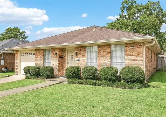 Homes for sale in Metairie, LA | 4912 Alexander Dr, Metairie, LA 70003 | MLS# 2568789