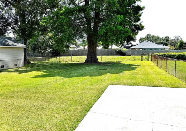 22nd image of 73 Creagan Ave, Gretna, LA 70053 | MLS# 2568378