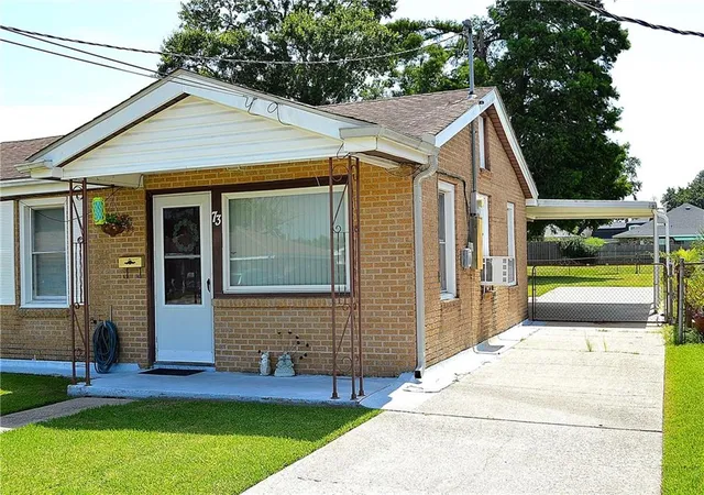 2nd image of 73 Creagan Ave, Gretna, LA 70053 | MLS# 2568378