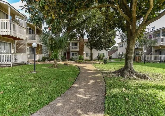 Homes for sale in Kenner, LA | 730 Village Rd #A, Kenner, LA 70065 | MLS# 2568911