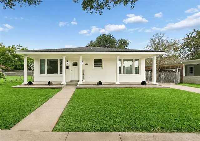 1st image of 6735 W Magnolia Blvd, Harahan, LA 70123 | MLS# 2569055