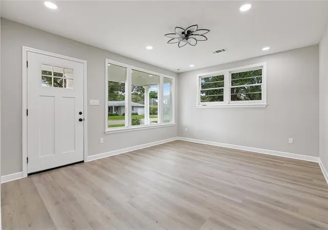 3rd image of 6735 W Magnolia Blvd, Harahan, LA 70123 | MLS# 2569055