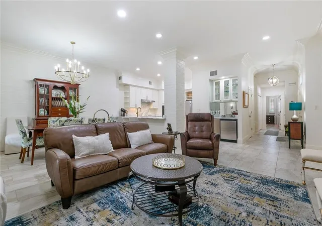 Homes for sale in Metairie, LA | 3725 N Hullen St, Metairie, LA 70002 | MLS# 2567189