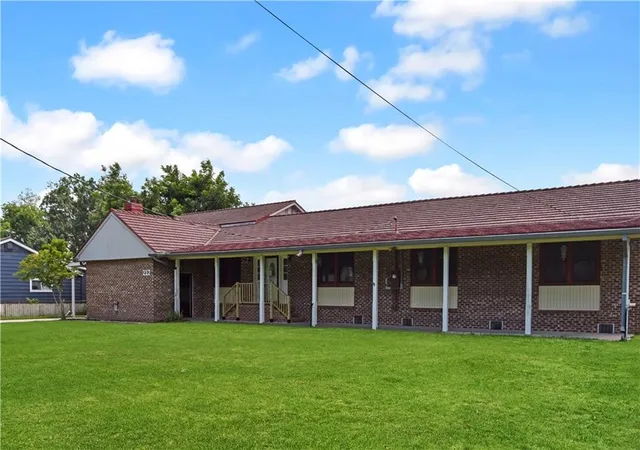 Photo 1 of Sale Pending at 212 Amelia St, Destrehan, LA 70047 | MLS# 2569050 | Listing updated on 2026-09-01