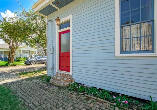 1st image of 931 Evelina St, New Orleans, LA 70114 | MLS# 2569000