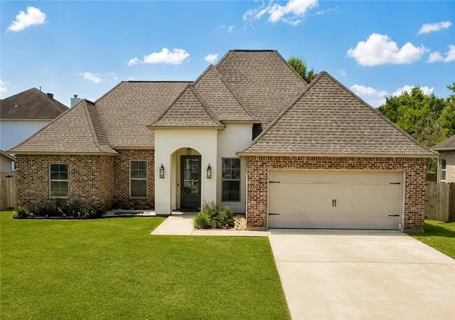 1st image of 28599 Water Oak Loop, Ponchatoula, LA 70454 | MLS# 2568562